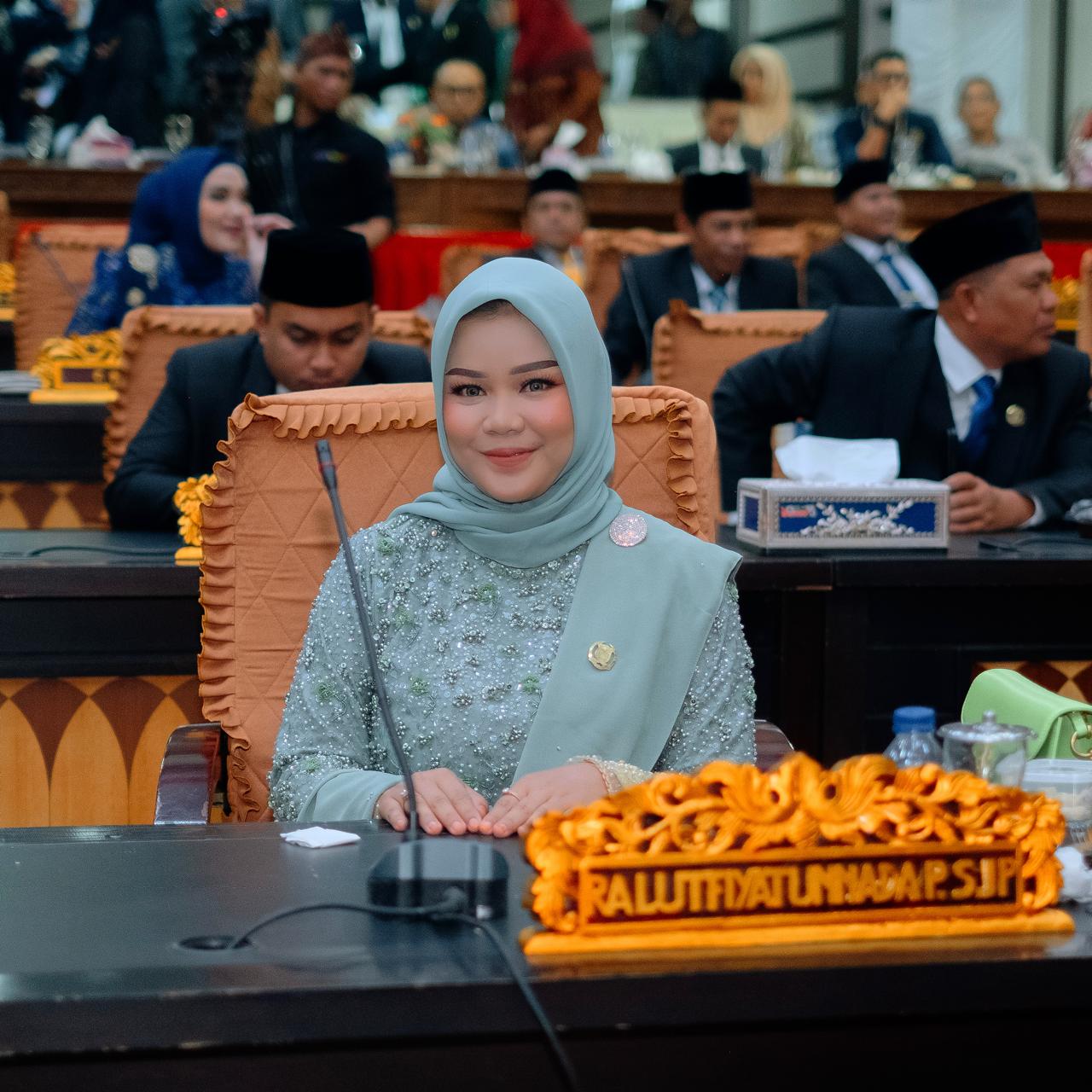Lutfiyatunnada Purwaningrum: Jebolan IP UMM yang Muda, Berani, dan Berdaya di Dunia Politik