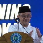 Mendikdasmen RI Abdul Mu'ti, saat menjadi pembicara dalam seminar bertajuk 'Implementasi Deep Learning dalam Rangka Mewujudkan Pendidikan Bermutu untuk Semua' di UHAMKA, Senin (17/2/2025). (Foto: Ubay NA)