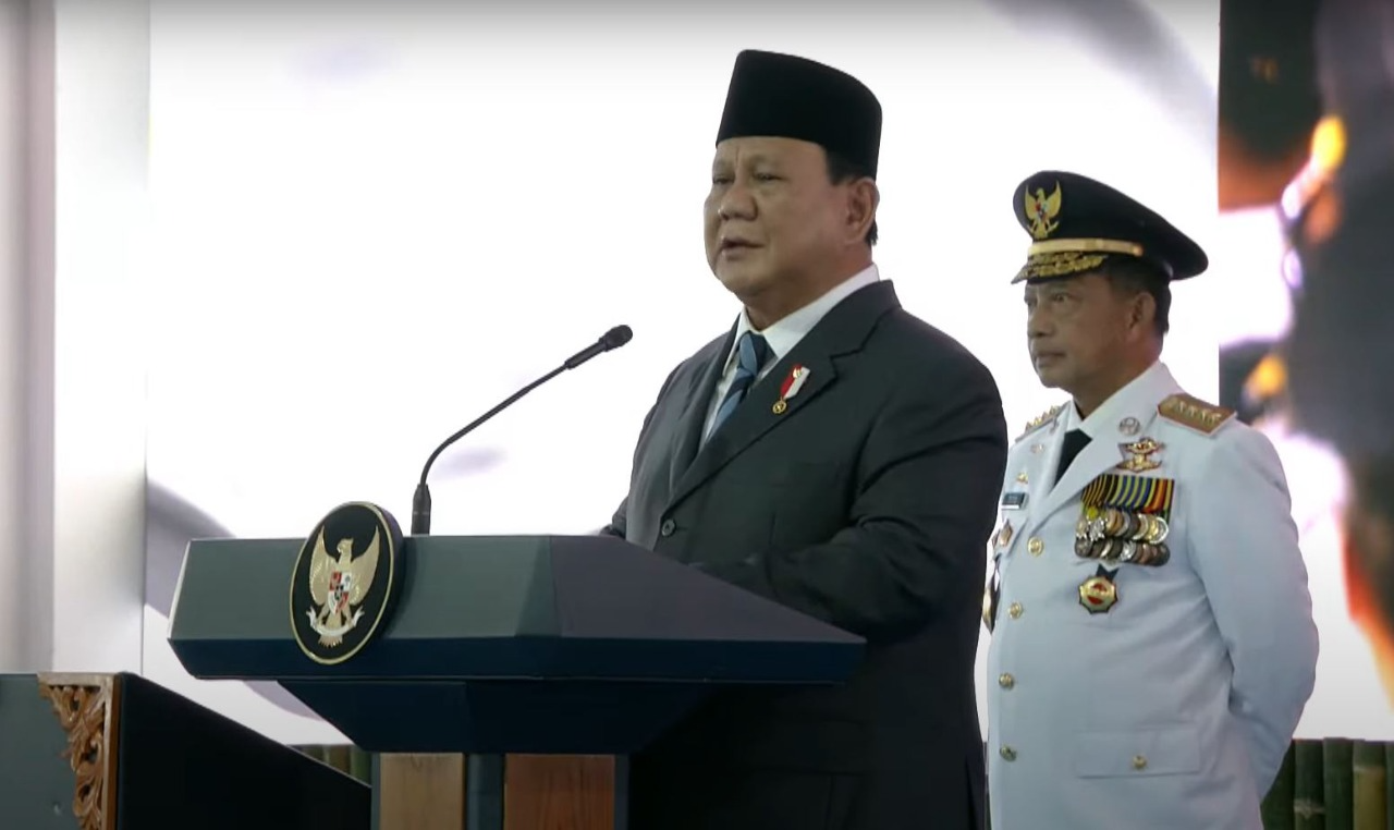 Presiden Prabowo Subianto memberikan sambutan dan arahan, usai melantik para 961 kepala daerah dari 481 daerah se-Indonesia, Kamis (20/2/2025). (Foto: Tangkapan layar/ Ubay)