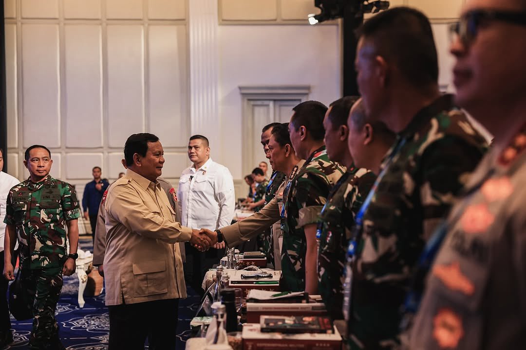 “Rakyat Menggaji Kalian”: Sebuah Renungan untuk TNI dan Polri