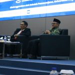 Mendikdasmen RI Prof Abdul Mu'ti (kanan) saat menjadi pembicara dalam kuliah tamu bertajuk 'Implementasi Deep Learning dalam Peningkatan Mutu Pendidikan untuk Semua (Education for All)', di Sekolah Pascasarjana UM, Kamis (12/2/2025). (Foto: Salman/IST)