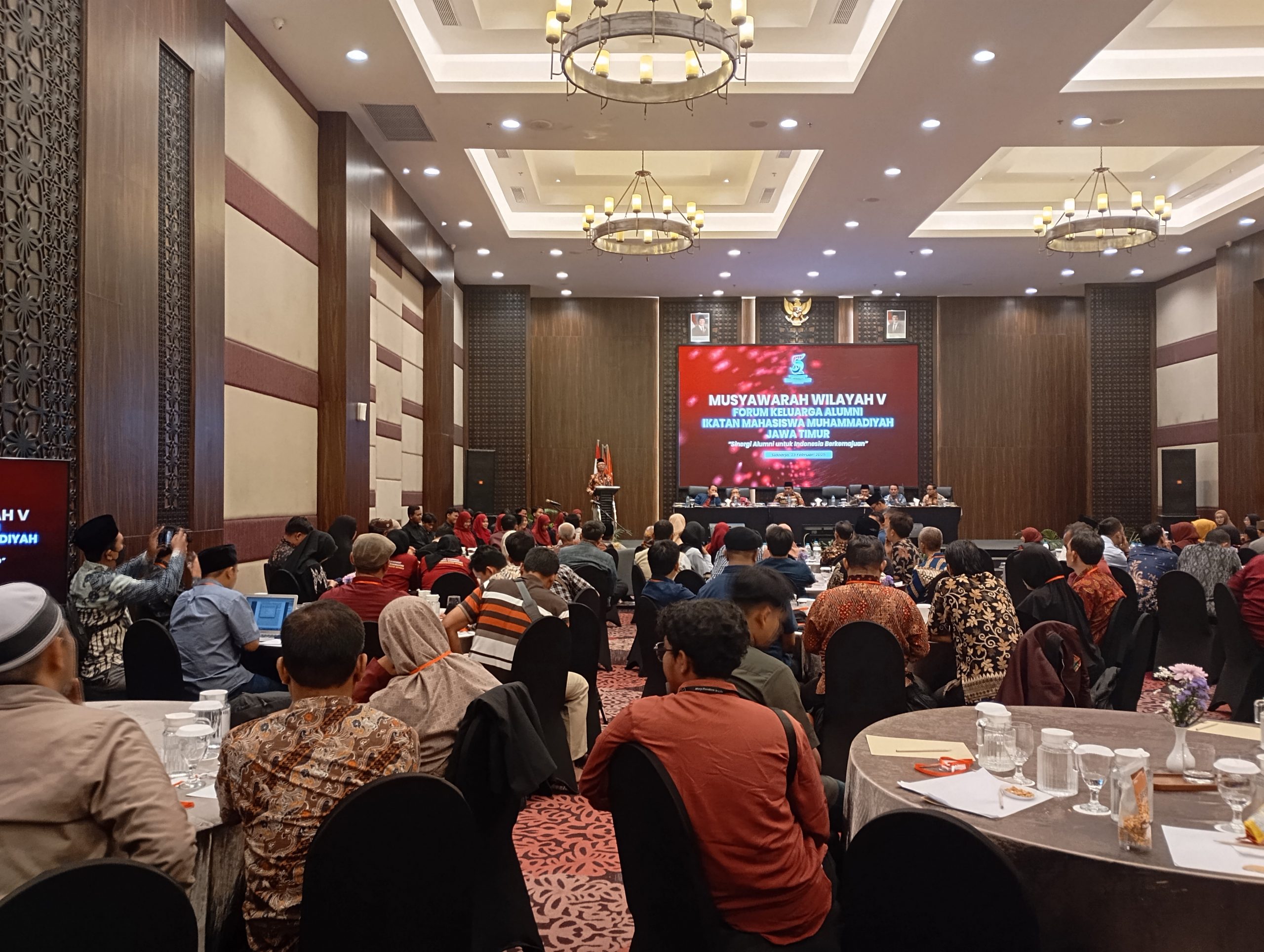 Suasana pembukaan Musywil V Fokal IMM Jawa Timur di Fave Hotel Sidoarjo, Ahad (23/2/2025). (Foto: Ubay NA)