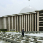 Solar panel di Masjid Istiqlal, Jakarta.