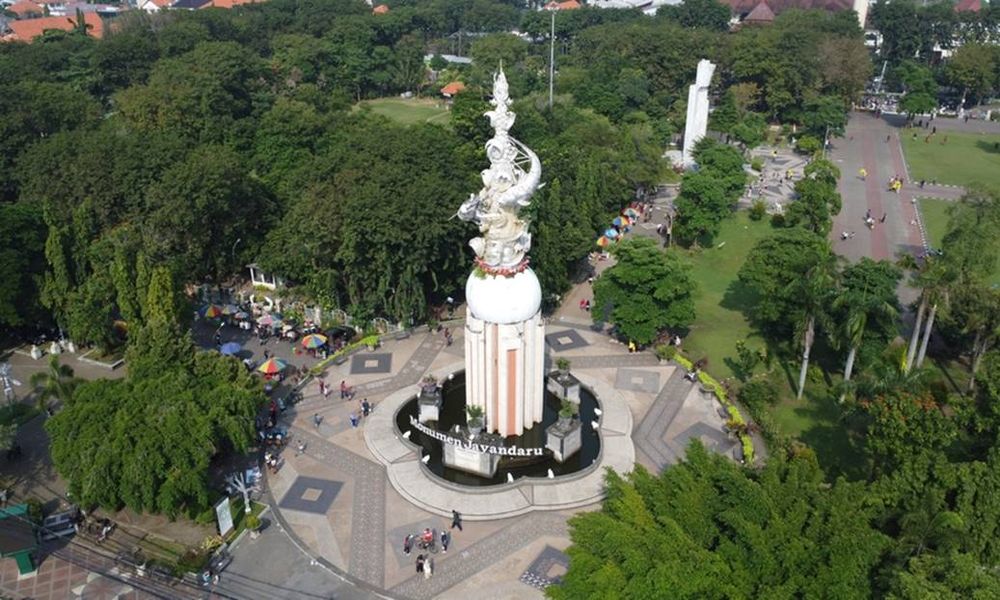 Monumen Jayandaru di Alun-alun Sidoarjo. (Foto: Pemkab Sidoarjo)