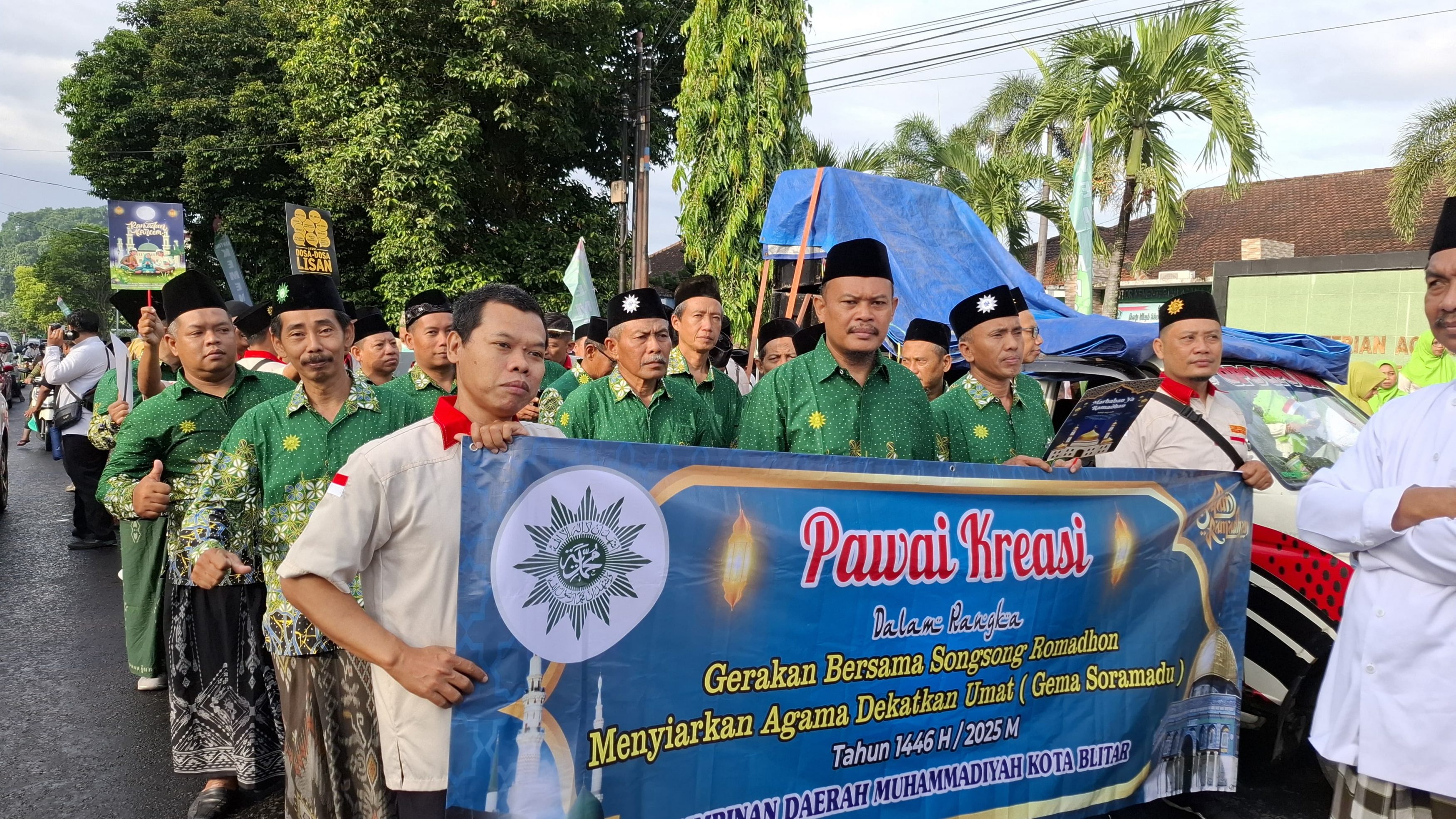 Muhammadiyah Kota Blitar Semarakkan Pawai Gema Soramadu Sambut Ramadan