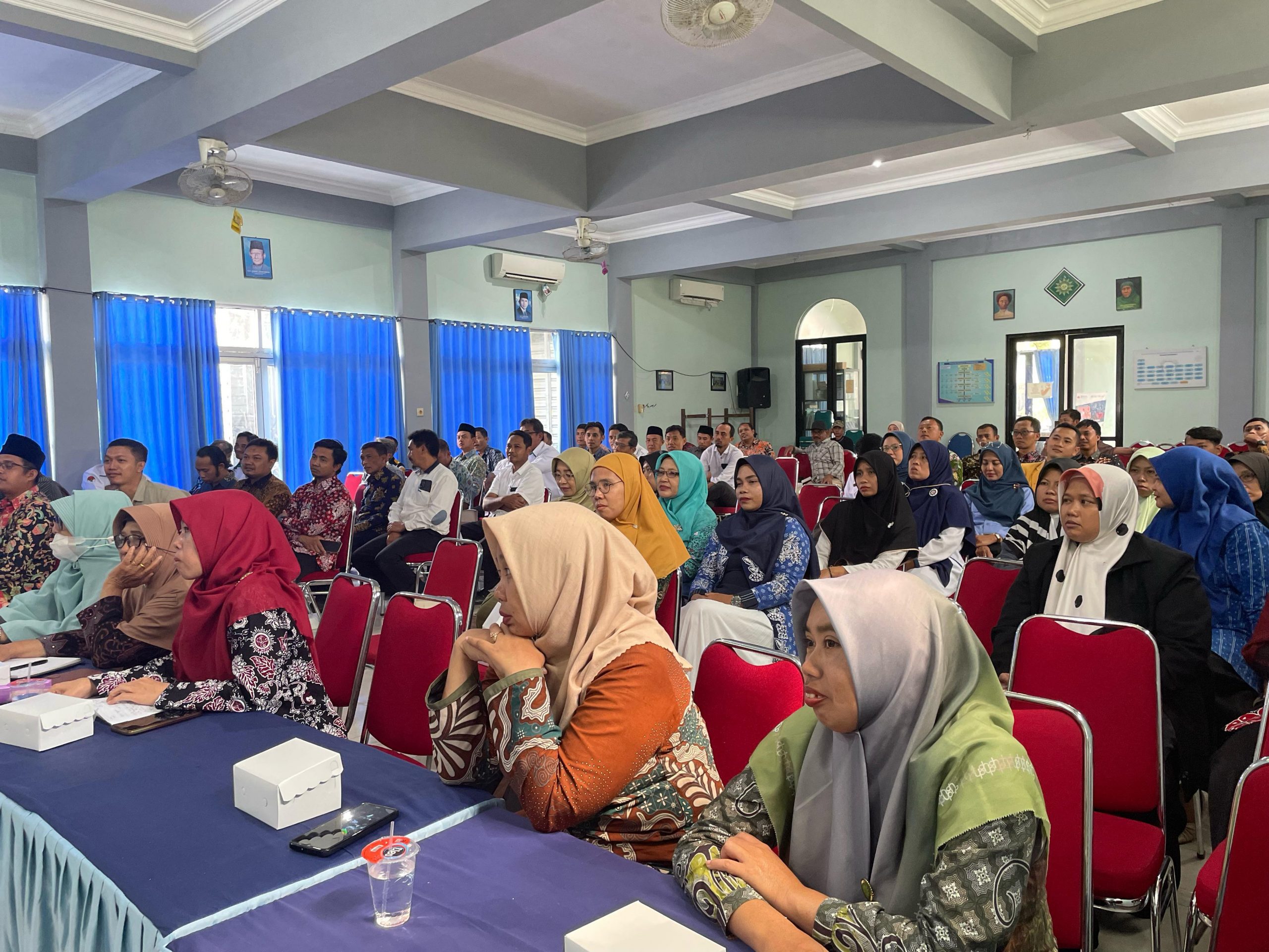 Suasana serap aspirasi dalam masa reses I tahun 2025 yang digelar anggota DPRD Provinsi Jawa Timur, Suli Daim, di Gedung Dakwah Muhammadiyah Pacitan, Senin (24/2/2025). (Foto: IST)