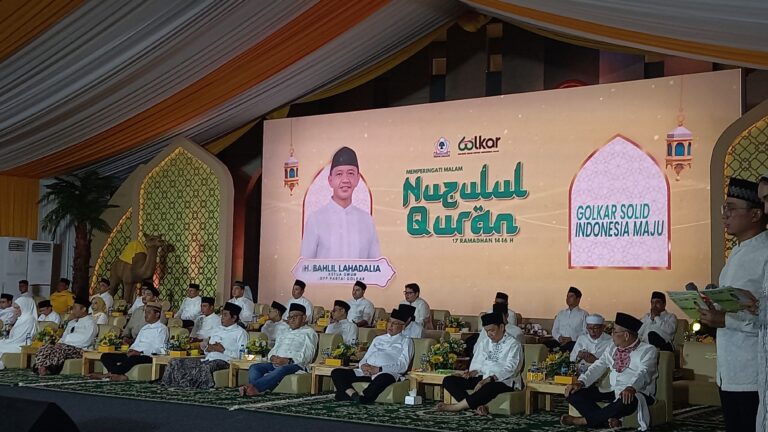 Peringatan Malam Nuzulul Qur’an di Masjid Ainul Hikmah, Kompleks Rumah Besar DPP Partai Golkar, Slipi, Jakarta, pada Ahad (16/3/2025). (Foto: Golkarpedia)