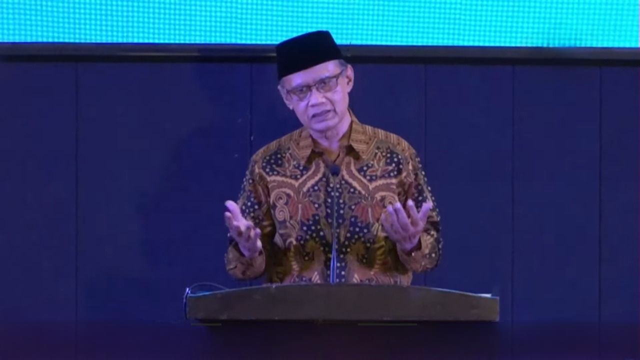 Ketua Umum PP Muhammadiyah, Prof Dr Haedar Nashir MSi, saat Pembukaan Pengajian Ramadan 1446 H di UMJ, Kamis (6/3/2025). (Foto: Ubay NA)