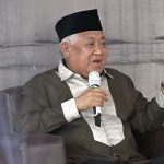 Ketua Umum PP Muhammadiyah periode 2005-2015, Prof Din Syamsuddin, ketika memaparkan materi dalam sesi Diskusi Panel II pada Kajian Ramadan 1446 H PWM Jatim yang digelar di Dome UMLA, Sabtu (8/3/2025). (Foto: Ubay NA)