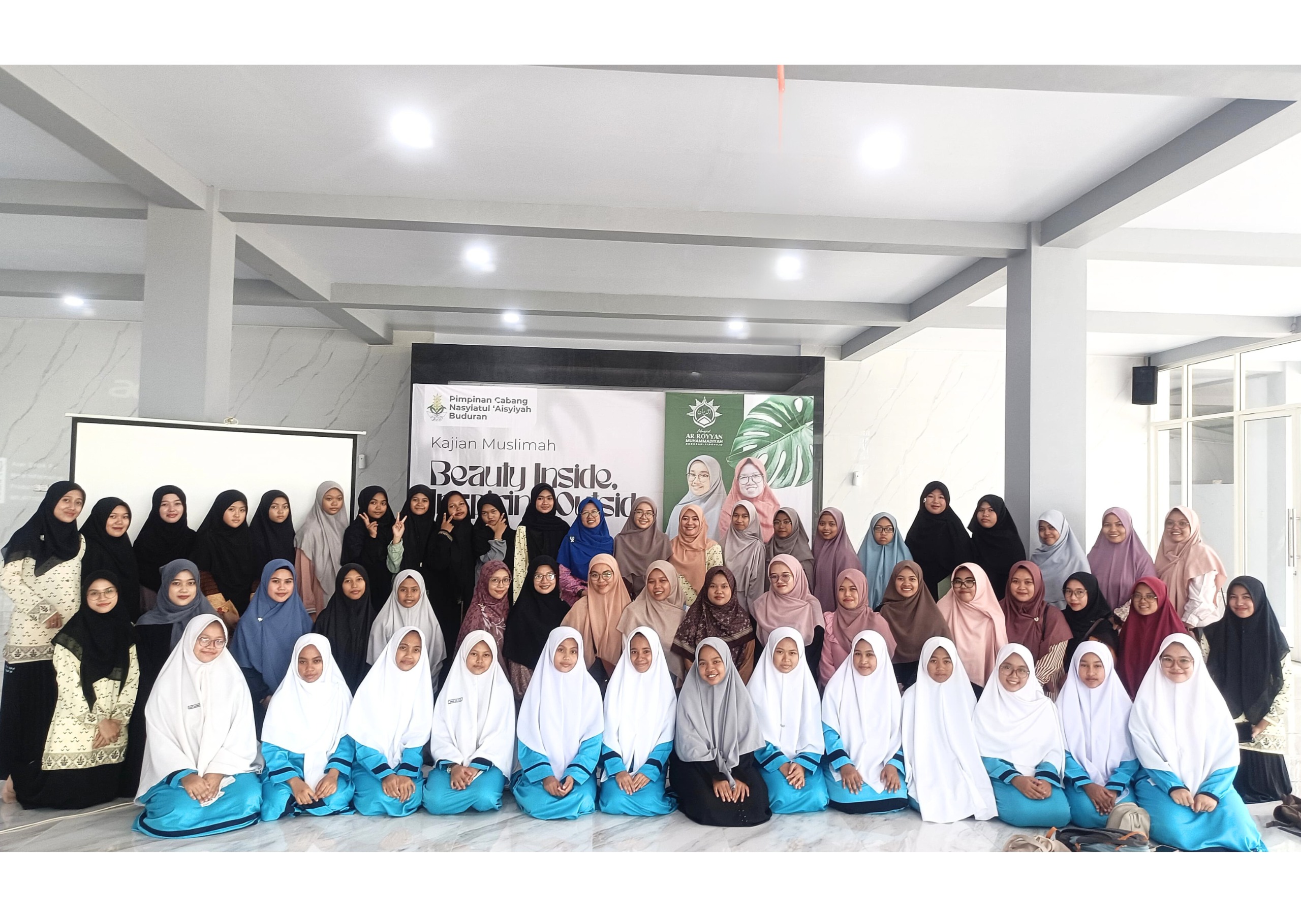 PCNA Buduran, Sidoarjo, melalui Bidang Pendidikan dan Pelatihan, menggelar kajian muslimah bertajuk 'Beauty Inside, Inspiring Outside', Ahad (16/3/2025), diikuti puluhan peserta. (Foto: Bayu)