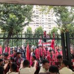Demonstrasi kader-kader IMM menolak pengesahan RUU TNI. (Foto: IST)