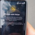 Akun WhatsApp Kabid HPKP PC IMM Kota Surabaya diretas saat sedang mengikuti demonstrasi menolak pengesahan RUU TNI di Gedung Negara Grahadi, Senin (24/3/2025). (Foto: Zaki)