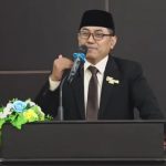 Rektor UMG masa jabatan 2025-2029 yang baru saja dilantik, Prof Dr Khoirul Anwar MPd, saat menyampaikan sambutan pertamanya usai pelantikan, Rabu (26/3/2025). (Foto: Ubay NA)
