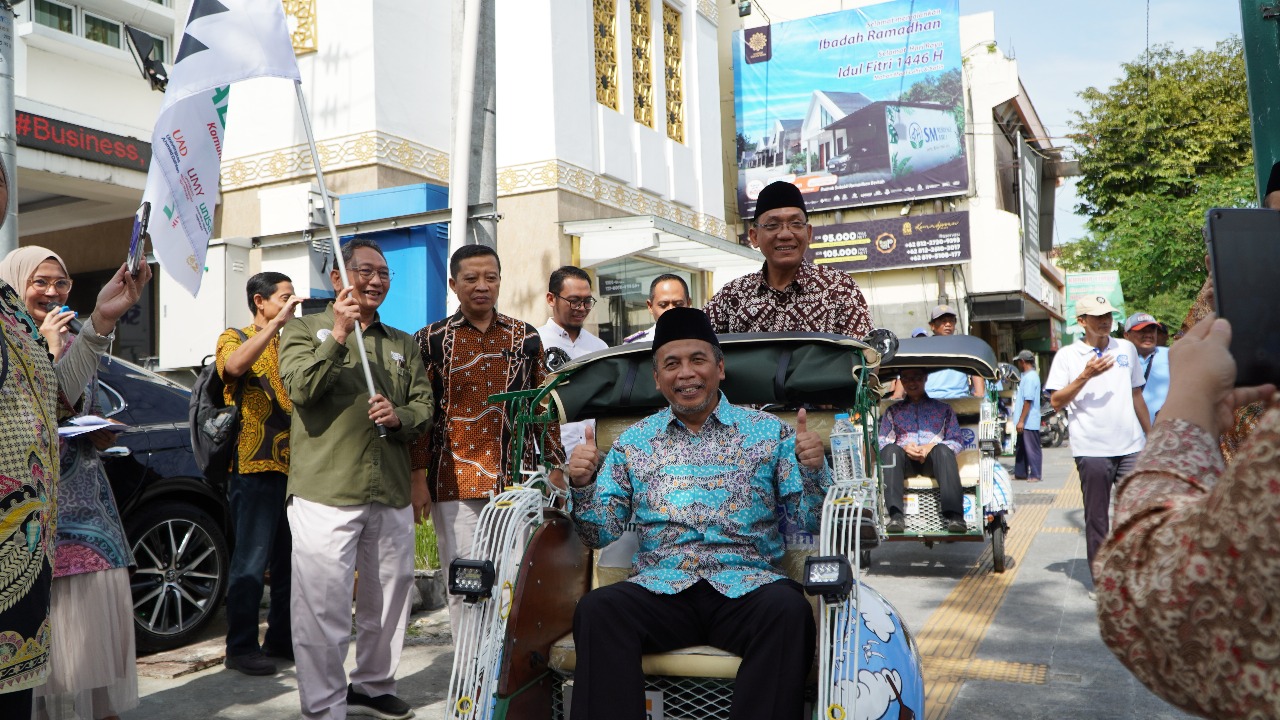 Peluncuran becak listrik (betrik) 1912 yang diinisiasi MPM PP Muhammadiyah, Sabtu (15/3/2025). (Foto: PP Muhammadiyah)