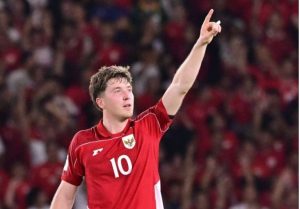 Pelupessy-Haye-Marselino-Ole Romeny! What a Goal!