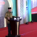 Ketua PWM Jawa Timur, Dr dr Sukadiono MM, menyampaikan sambutan dalam Kajian Ramadan 1446 H/2025 M di UMLA, Sabtu (8/3/2025). (Foto: Ubay NA)