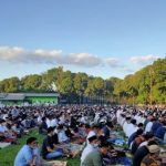 Salat Idulfitri di lapangan. (Foto: Muhammadiyah)