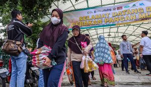 Pemkot Surabaya Genjot Operasi Pasar, Jaga Daya Beli?