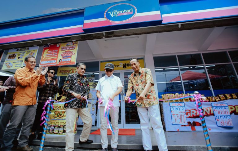 peresmian mentari mart di UMM