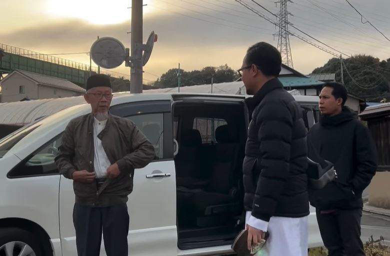 Ketua PP Muhammadiyah Dr KH Saad Ibrahim MA, saat mengunjungi lokasi yang akan dibangun menjadi masjid di Yokohama, Jepang. (Foto: Tangkapan layar)