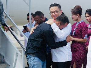 Sambut Kepulangan 400 WNI Korban Online Scam dari Myanmar, Menlu Sugiono: “Upaya yang Tidak Mudah”
