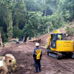 Bencana tanah longsor di jalur Cangar-Pacet, Jawa Timur. (Foto: Fraksi PDIP Jatim)
