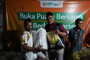 Ramadan di Pakel: “Al-Maun Goes to Village” Salurkan Harapan Lewat Dana Pendidikan dan Semangat Kewirausahaan