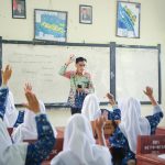 Para siswa mengikuti pembelajaran di kelas. (Foto: BKHM Kemendikdasmen)