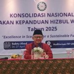 Mendikdasmen Abdul Mu'ti (tengah) saat menghadiri Konsolidasi Nasional Gerakan Kepanduan Hizbul Wathan di UMK, Sabtu (26/4/2025). (Foto: IST)