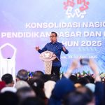 Menko PMK, Pratikno, saat menyampaikan sambutan dalam Konsolidasi Nasional Pendidikan Dasar dan Menengah, Selasa (29/4/2025). (Foto: Humas Kemenko PMK)