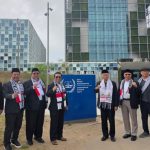 Wakil Ketua MPR RI Hidayat Nur Wahid bersama sejumlah anggota DPR RI Fraksi PKS, mendatangi markas Mahkamah Pidana Internasional di Den Haag, Belanda, Kamis (17/4/2025).