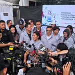 Menkomdigi Meutya Hafid usai Sosialisasi Peraturan Menteri tentang eSIM dan Pemutakhiran Data di Ring Road Stadion Utama Gelora Bung Karno (SUGBK), Jakarta, Jumat (11/4/2025). (Foto: IST)