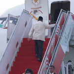 Presiden Prabowo Subianto berangkat ke Brunei Darussalam, ia akan menerima gelar kehormatan yang diberikan oleh Sultan Hassanal Bolkiah di sana, Rabu (14/5/2025). (Foto: Ubay NA)