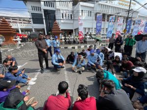 Aliansi Jatim Melawan Gelar Demo Hardiknas dan May Day