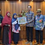 LHKP PDM Kota Surabaya melakukan audiensi bersama Ketua DPRD Kota Surabaya, Kamis (8/5/2025). (Foto: IST)