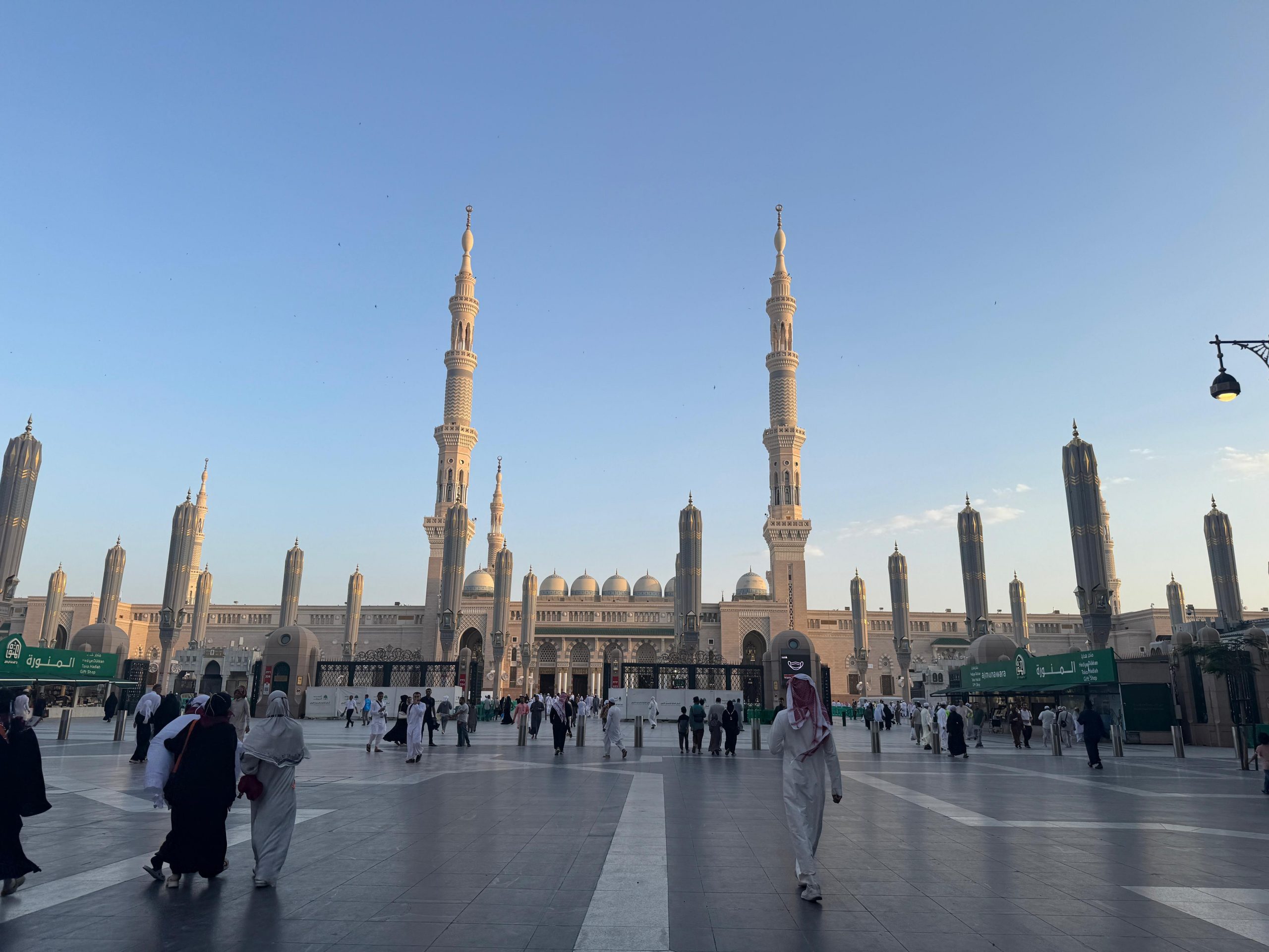 Cuaca Madinah di Atas 40 Derajat Celcius, Jemaah Haji Diimbau Jaga Kondisi Kesehatan