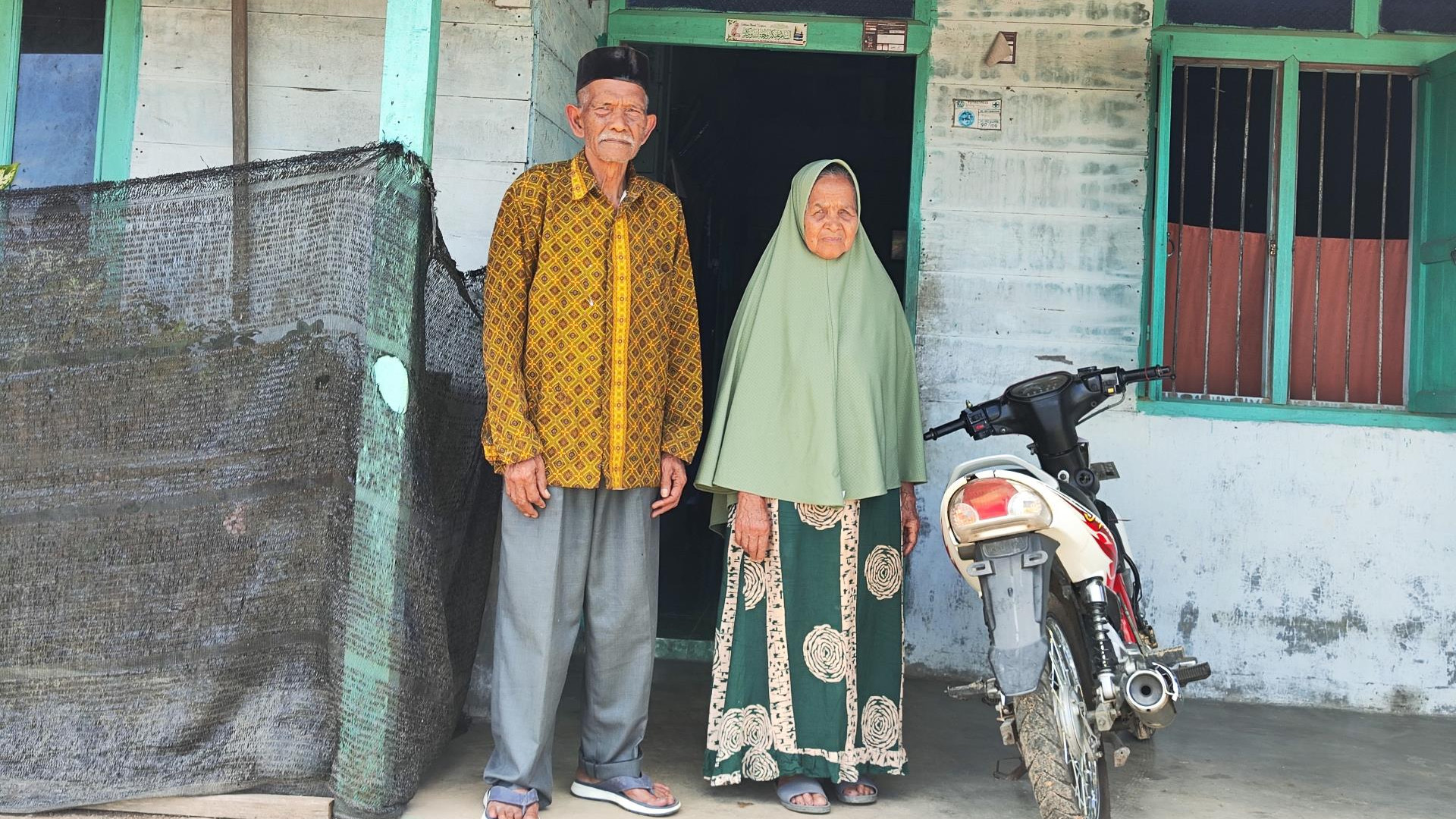 100 Tahun Tak Halangi Langkah ke Baitullah: Kisah Kakek Dahlan Berangkat Haji dari Hasil Kebun Kopi