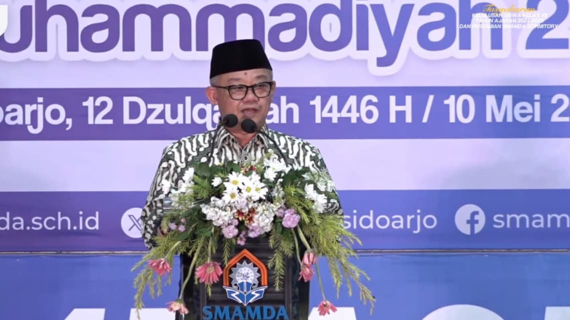 Hadir Tasyakuran Kelulusan Siswa Smamda, Mendikdasmen Puji Kontribusi Muhammadiyah bagi Pendidikan