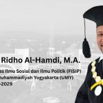 Ketua LHKP PP Muhammadiyah, Ridho Al-Hamdi, terpilih dan resmi dilantik sebagai Dekan FISIP UMY periode 2025-2029. (Foto: Ubay NA/ IST)