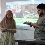 Hafidzatul saat melakukan pembelajaran dari di kelasnya, jauh hari sebelum eskalasi konflik Iran-Israel