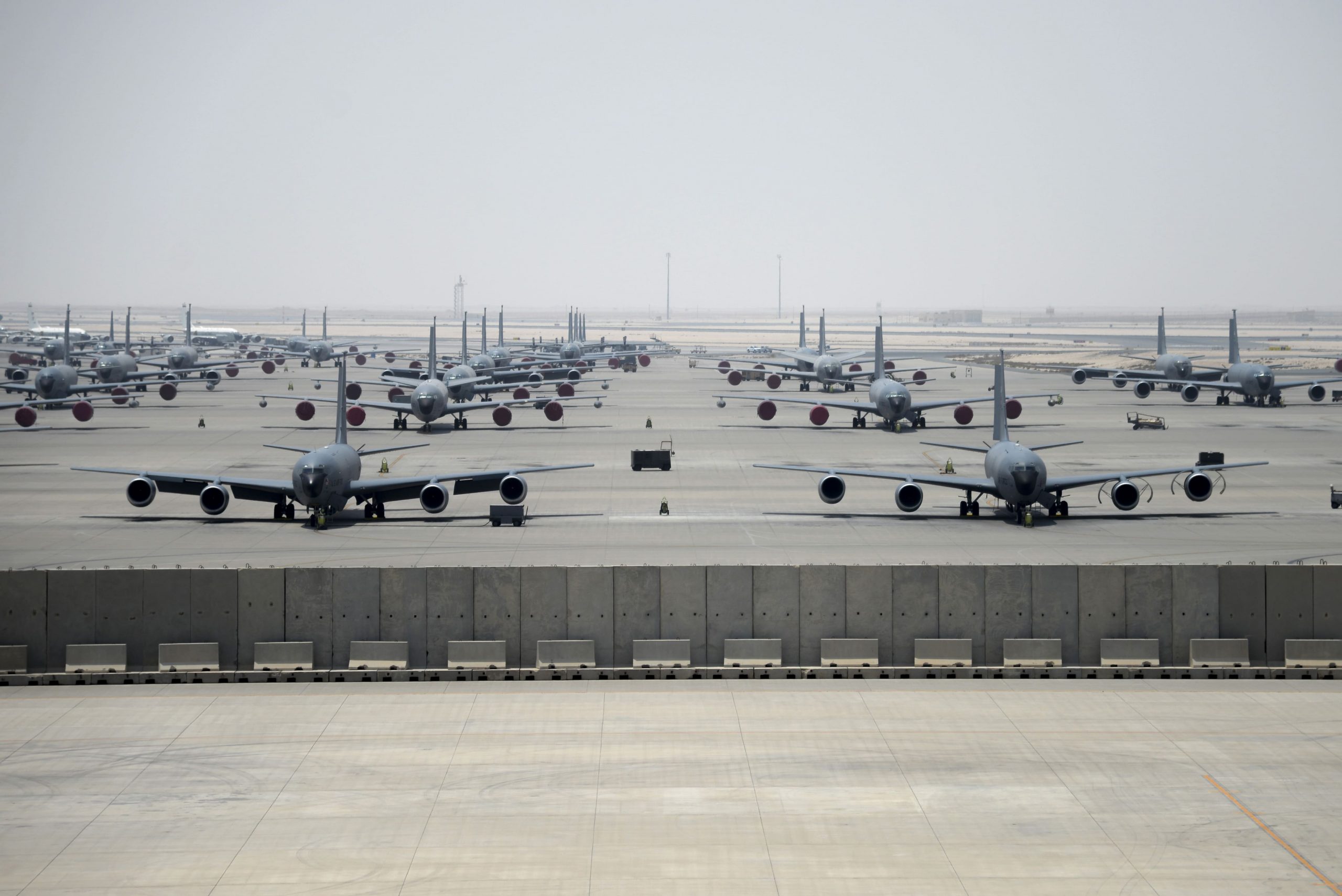 Iran Luncurkan Rudal ke Pangkalan Militer AS di Qatar