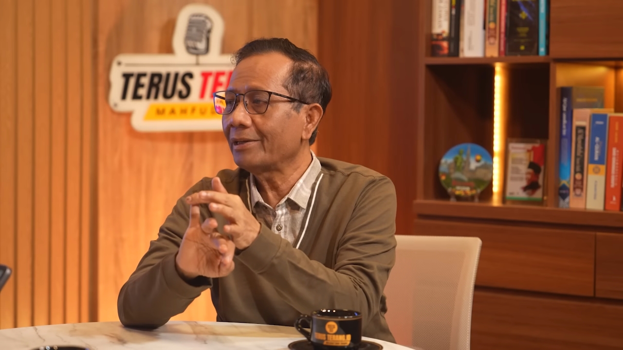 Sorot Surat Usulan Pemakzulan Gibran oleh Purnawirawan TNI, Mahfud MD: Sah dan Elegan!