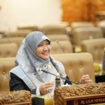Anggota Komisi C yang juga Ketua Fraksi PKS DPRD Jatim, Lilik Hendarwati, berharap agar jajaran direksi dan komisaris baru Bank Jatim mampu melakukan pembenahan dan memulihkan kepercayaan publik terhadap perbankan BUMD itu. (Foto: Fraksi PKS)