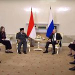 Presiden RI Prabowo Subianto didampingi sejumlah menteri kabinet, bertemu dengan Presiden Rusia Vladimir Putin beserta jajarannya di St Petersburg, Rusia, Kamis (19/6/2025) waktu setempat). (Foto: Tangkapan layar)