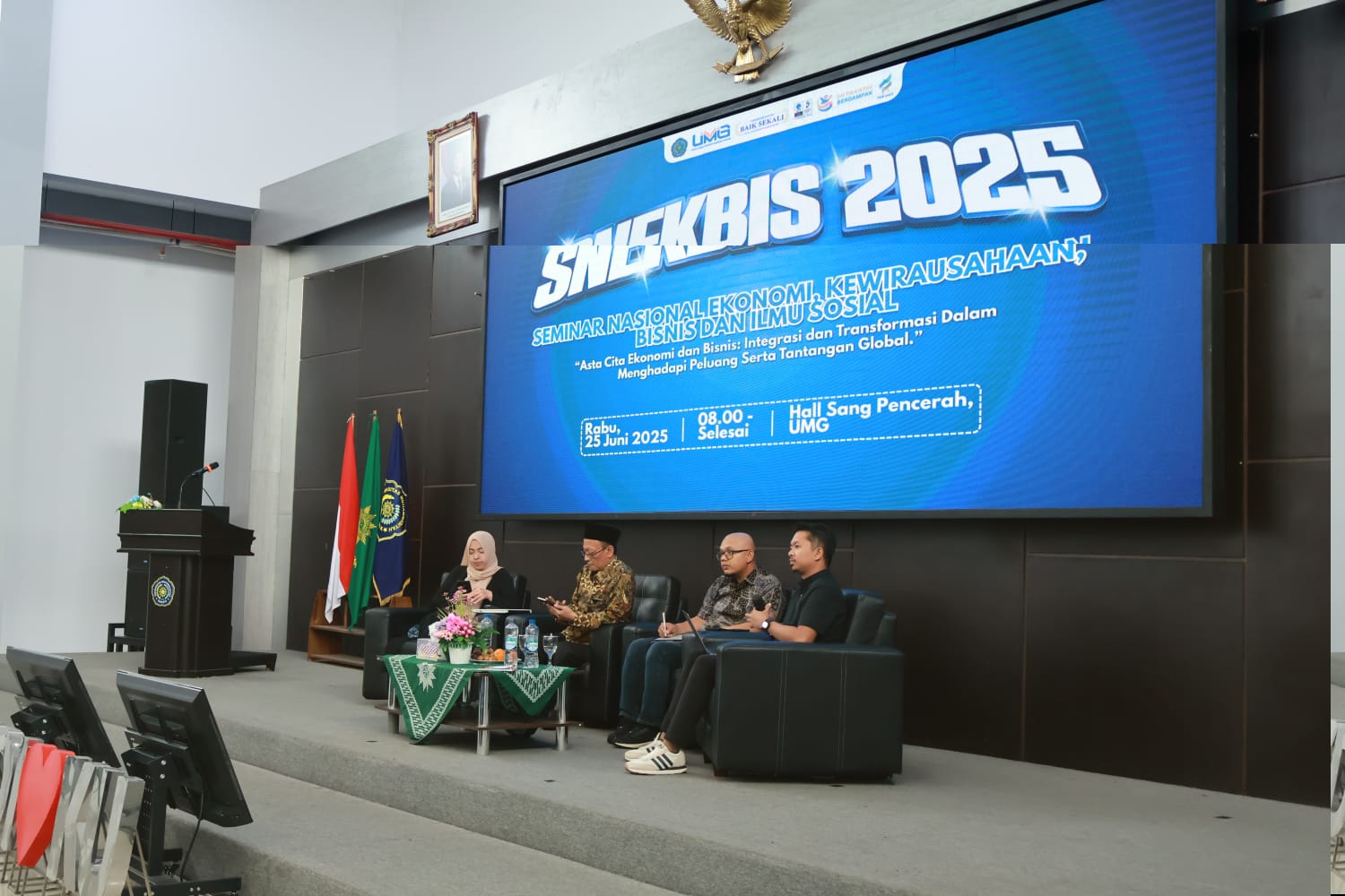 FEB UMG Gelar SNEKBIS 2025: Integrasi dan Transformasi Ekonomi Hadapi Tantangan Global