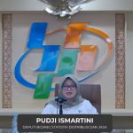 Deputi Bidang Statistik Distribusi dan Jasa BPS, Pudji Ismartini, menyampaikan laporan Indikator Ekonomi April 2025 pada Selasa (1/7/2025). (Foto: Tangkapan layar BPS/ Zaki)