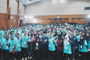 Menteri Abdul Mu’ti Ajak Penerima Beasiswa ADEM Tak Pernah Berhenti Bermimpi