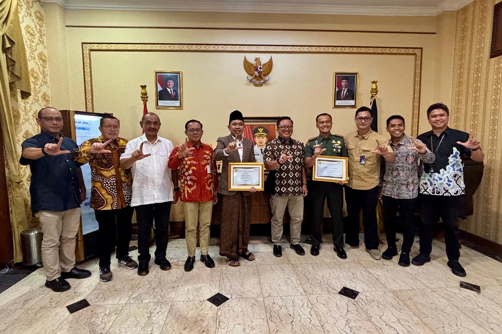 Pemkab Jember Raih Banyak Penghargaan, Gus Fawait: Ini Vitamin untuk Beri yang Terbaik