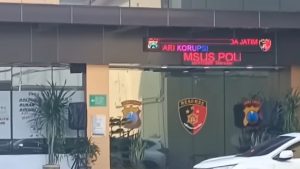 Bersamaan, KPK Periksa Khofifah di Polda Jatim dan Kusnadi di Jakarta