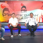 Para narasumber dalam program Jatim Gaspol bertajuk 'Politik Gajah Ala PSI', dikutip dari kanal YouTube JTV Rek, Kamis (24/7/2025). (Foto: Tangkapan layar)